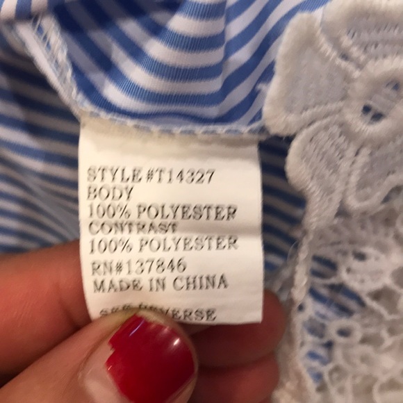 Kontrol  lace off shoulder crop top size XL - Picture 5 of 8